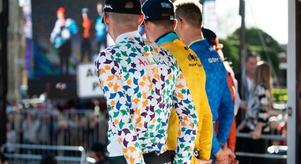 La Vuelta Ciclista a Andalucía presenta los maillots para su 67ª edición