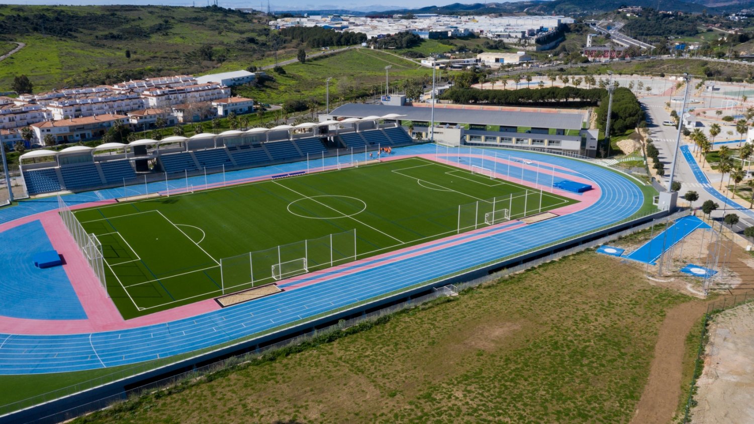 Estepona colabora con las entidades locales en la reanudación de las competiciones deportivas
