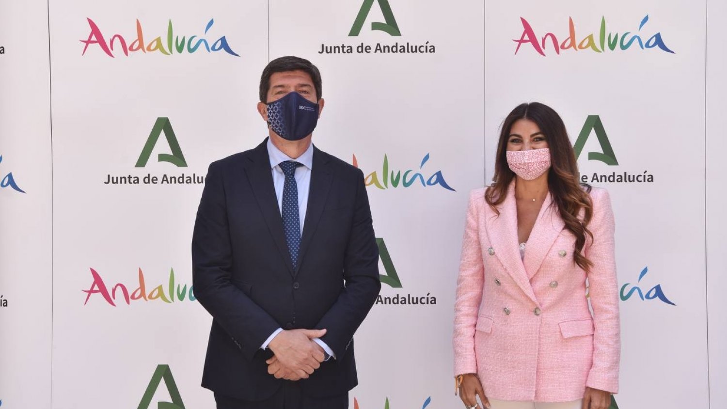 Las playas y embarcaciones sostenibles de Málaga obtienen 41 Banderas Azules en 2021