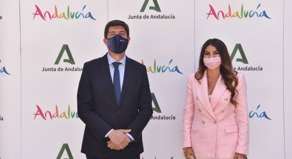 Las playas y embarcaciones sostenibles de Málaga obtienen 41 Banderas Azules en 2021