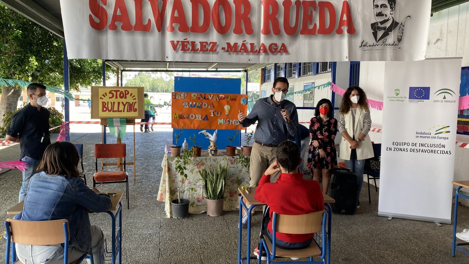 Vélez-Málaga realiza actividades en centros educativos para luchar contra el acoso escolar