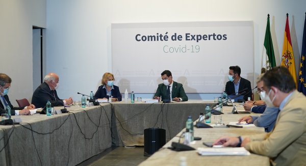 Juanma Moreno anuncia una transición a la normalidad en tres fases tras el fin del estado de alarma
