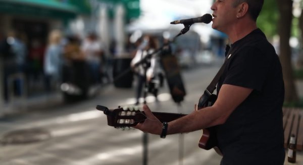 El Área de Cultura de Torremolinos dobla el número de licencias para artistas callejeros