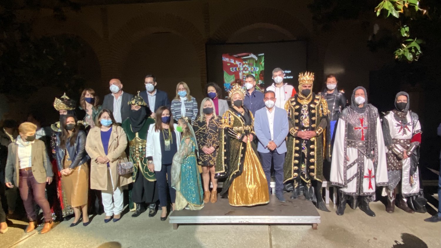 Vélez-Málaga entrega los premios del séptimo Certamen de Cruces de Mayo