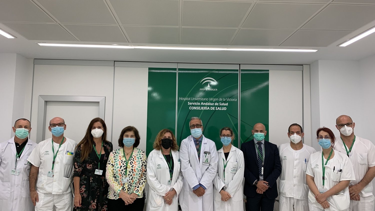 El equipo directivo del Hospital Clínico de Málaga participa en una sesión sobre calidad asistencial