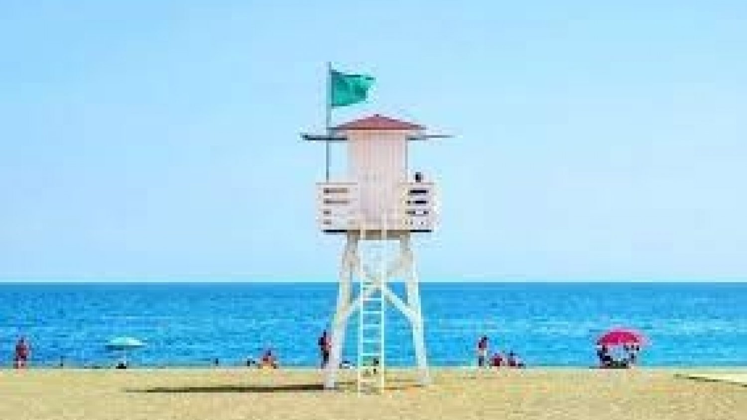 El Ayuntamiento de Marbella imparte un curso de socorrismo en el marco del Plan de Playas