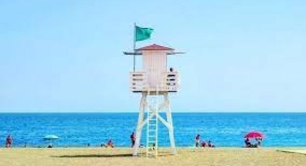 El Ayuntamiento de Marbella imparte un curso de socorrismo en el marco del Plan de Playas