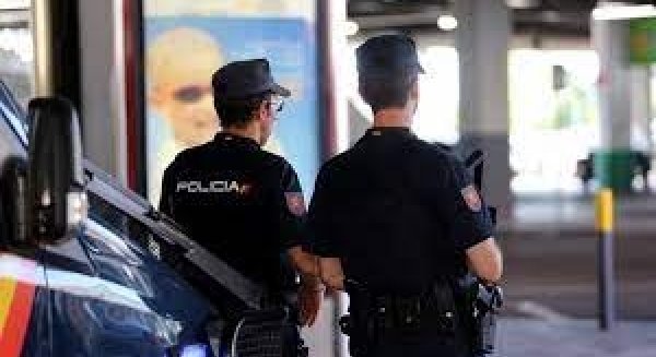 Desarticulada una organización criminal dedicada al robo de vehículos de alta gama en Málaga
