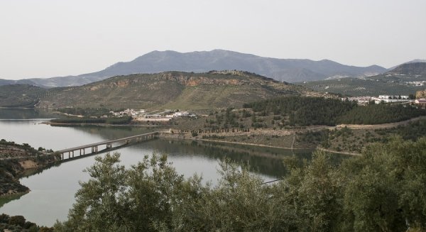 La Junta ultima los trabajos para licitar el proyecto del embalse de Iznájar en la comarca de Antequera