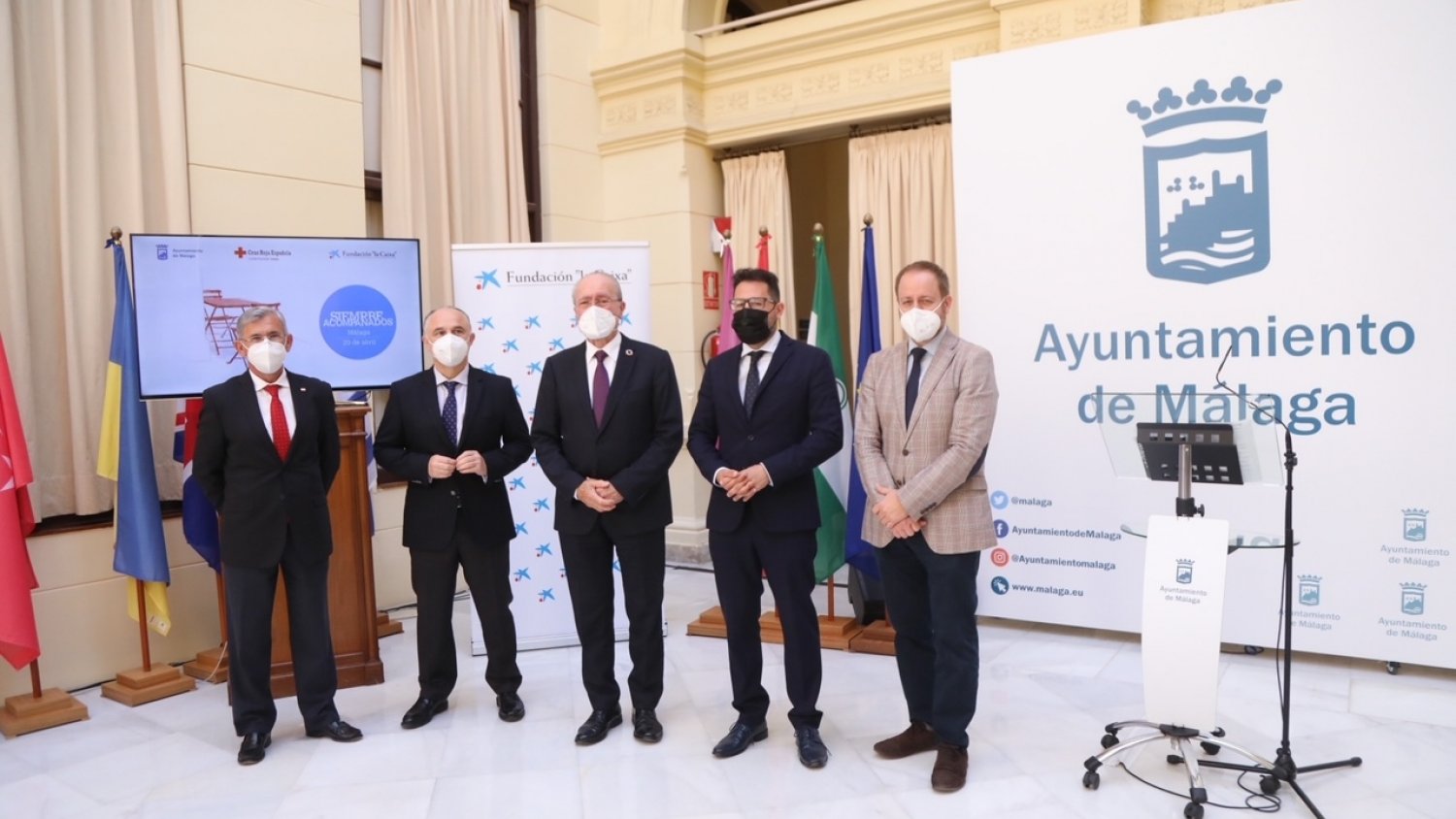 La Caixa y el Ayuntamiento de Málaga presentan un programa para la soledad en personas mayores