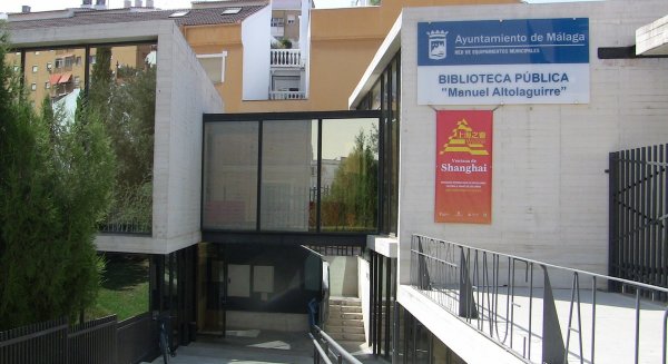 Las bibliotecas de Málaga rinden homenaje al escritor Pablo Aranda en el Día del Libro