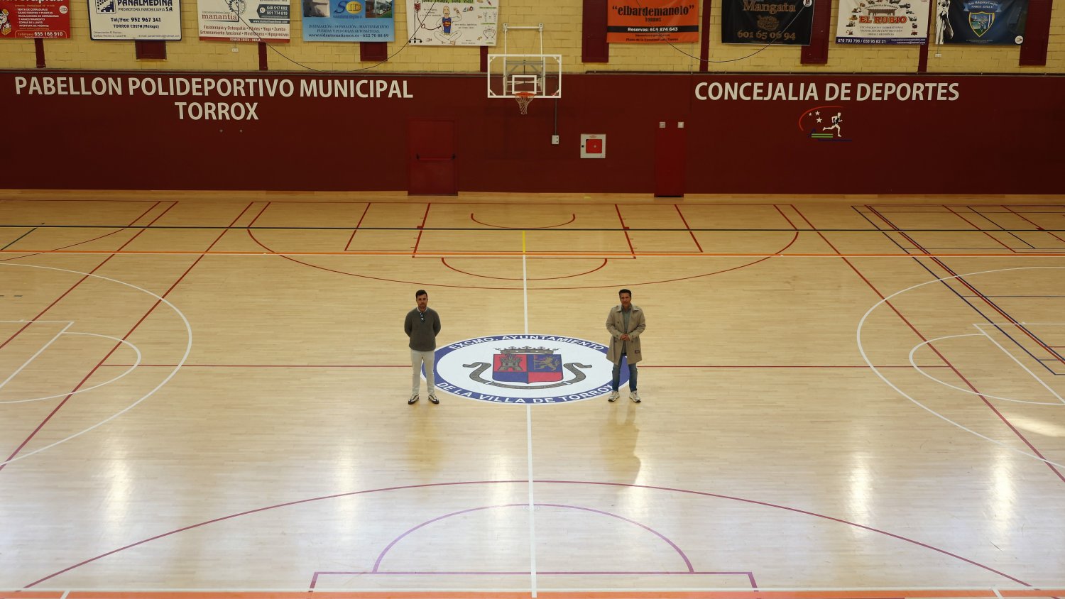 Torrox cambia a led la luminaria de su Pabellón Polideportivo Municipal