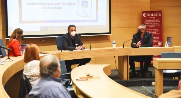 Torremolinos anuncia la puesta en marcha del WiFi gratuito en el centro de la ciudad