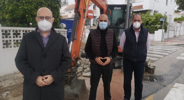 Vélez-Málaga inicia las obras de un nuevo tramo de la red de abastecimiento de agua potable