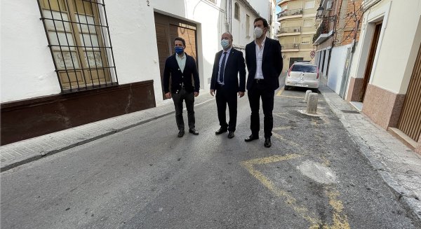 El Ayuntamiento de Antequera acomete la remodelación y mejora de la calle La Vega