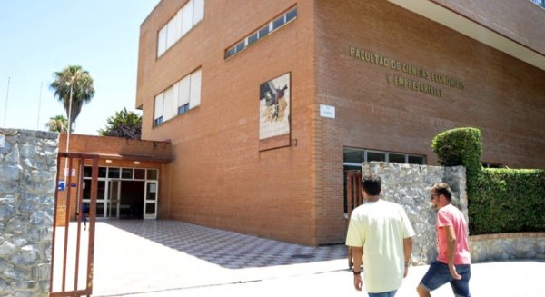 Renta 4 Banco y la Facultad de Económicas de la UMA ponen en marcha el “I Juego de la Bolsa”
