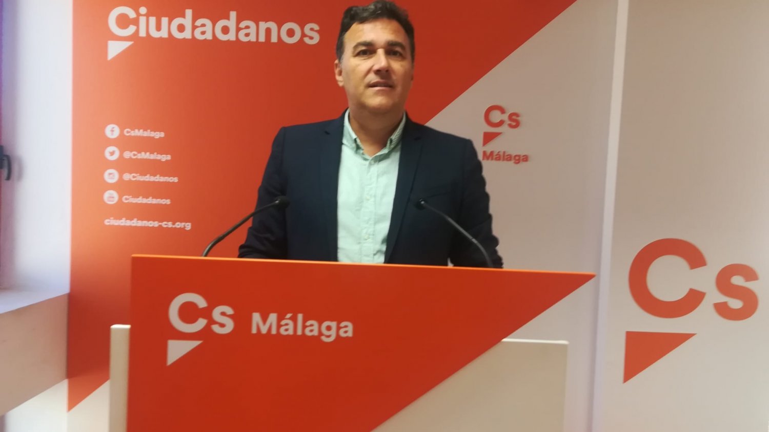 Cs afirma que las ayudas directas de la Junta a las pymes serán 
