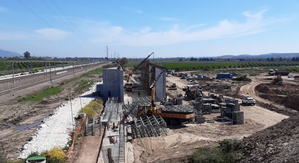 Adif AV adjudica el suministro para las obras de las líneas Madrid-Sevilla y Córdoba-Málaga