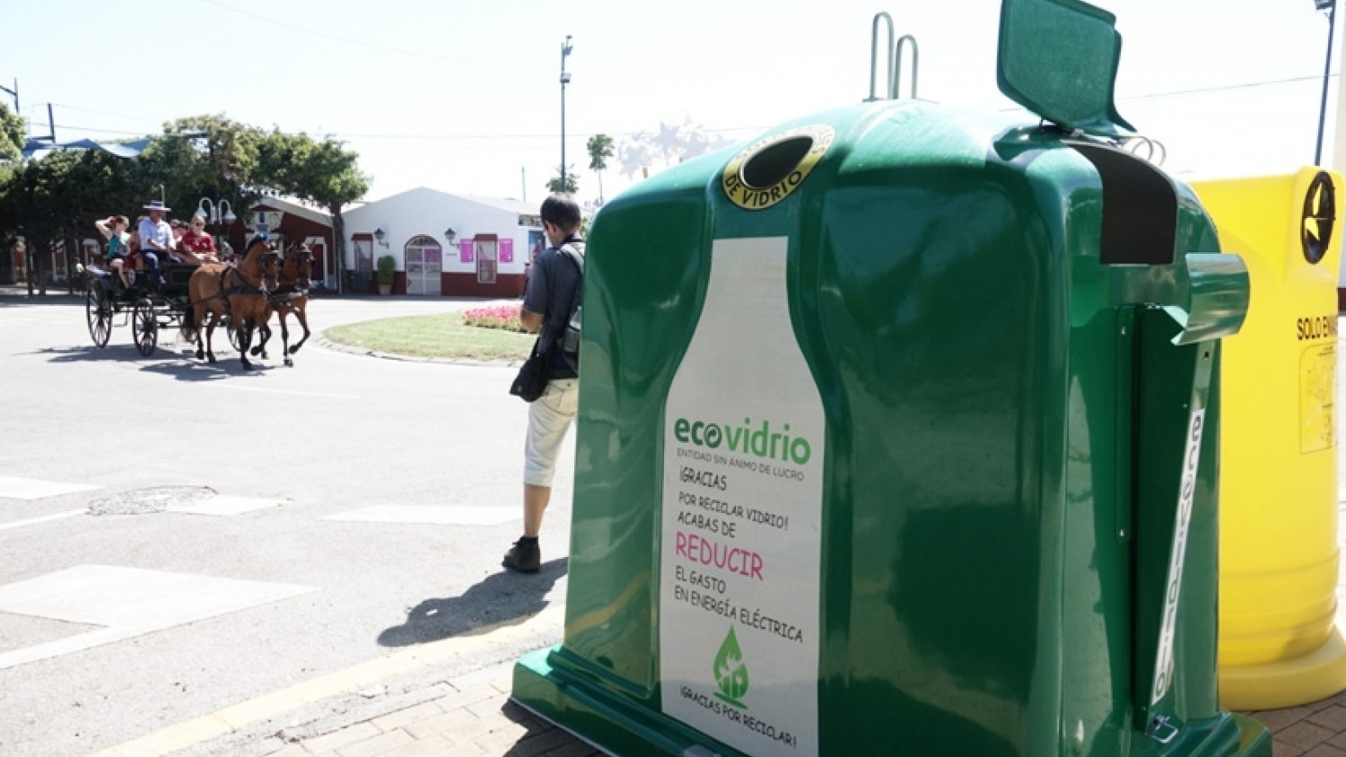 El Ayuntamiento de Málaga impulsa el reciclaje de vidrio en el sector de la hostelería