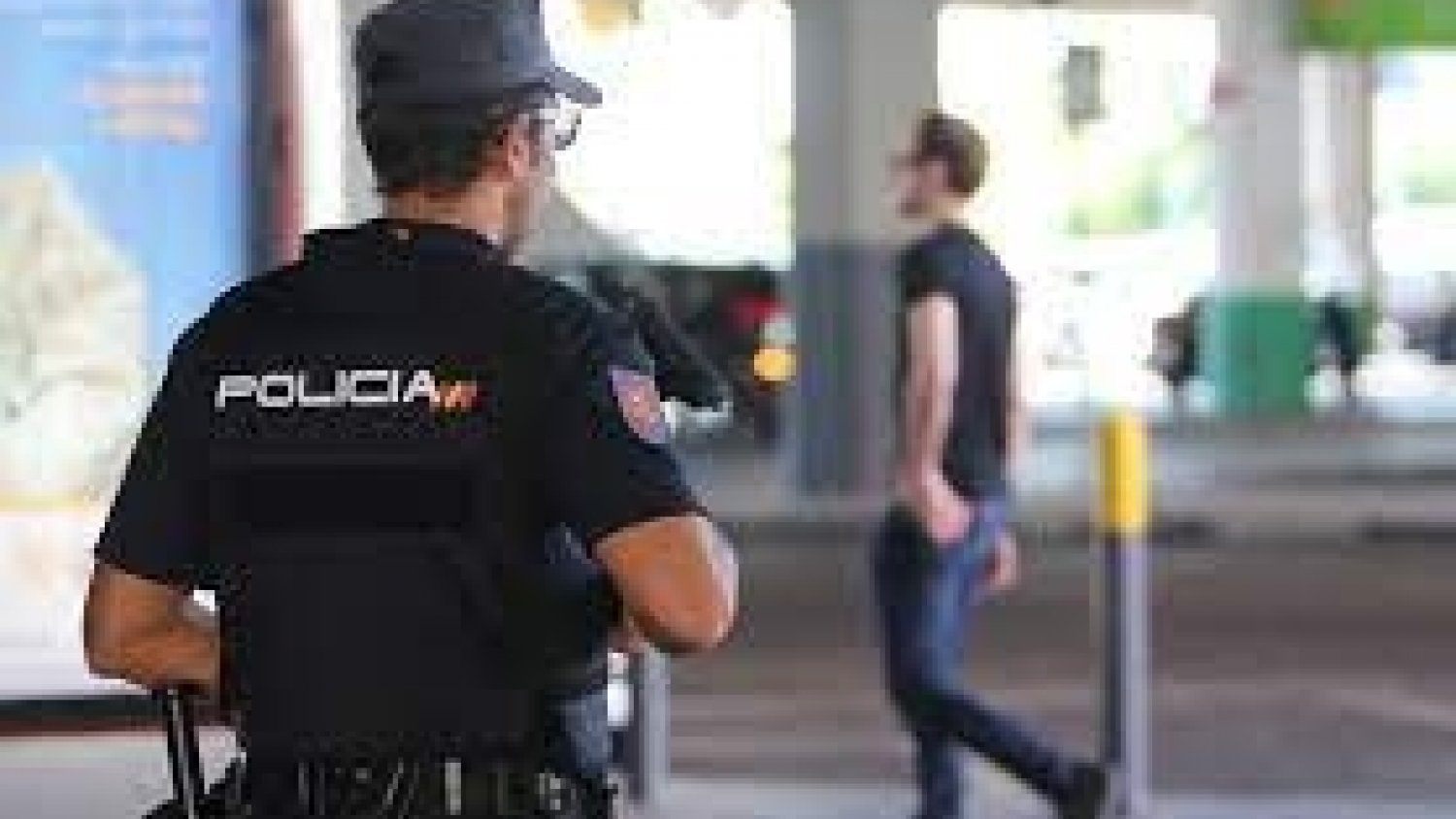 Dos jóvenes detenidos en Málaga por subir a redes videos jactándose de un varón con discapacidad