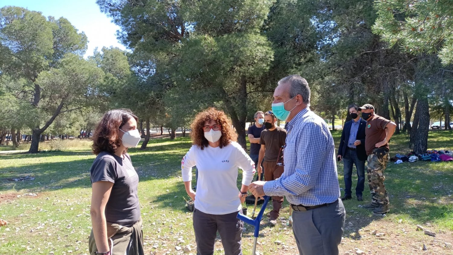El colegio Miramar participa en la regeneración de Los Pinares de Torremolinos