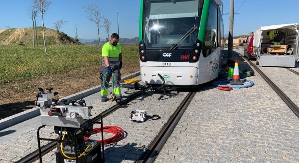 Metro de Málaga simula un descarrilamiento para probarse en una situación de emergencia