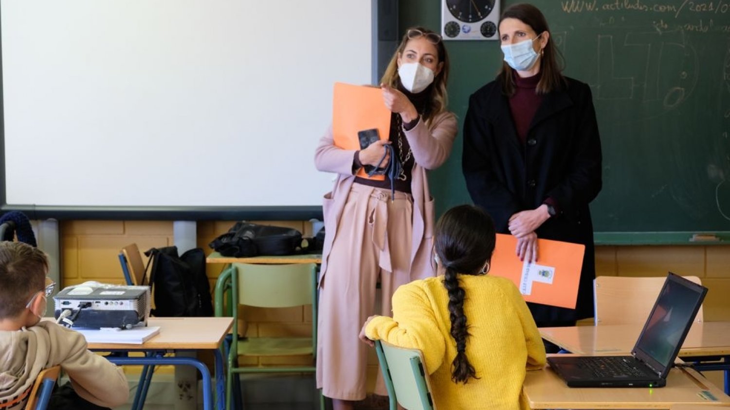 Educación financia proyectos contra el abandono escolar en 88 centros de Málaga