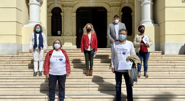 IU y Podemos respaldan a la movilización de la Marea Blanca para fortalecer la sanidad pública