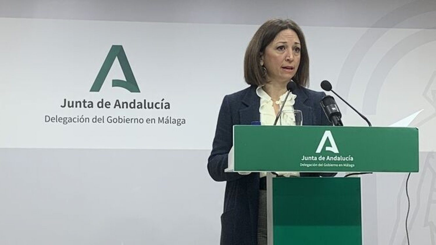 La Junta pide no generar alarma sobre la vacuna hasta conocer la autopsia de la profesora de Marbella