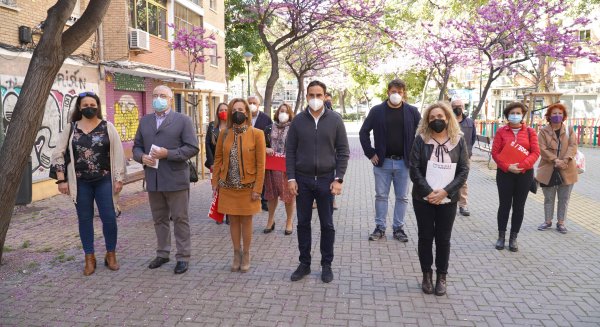PSOE e IU y Podemos piden al alcalde dejar de maltratar al pequeño comercio de Málaga
