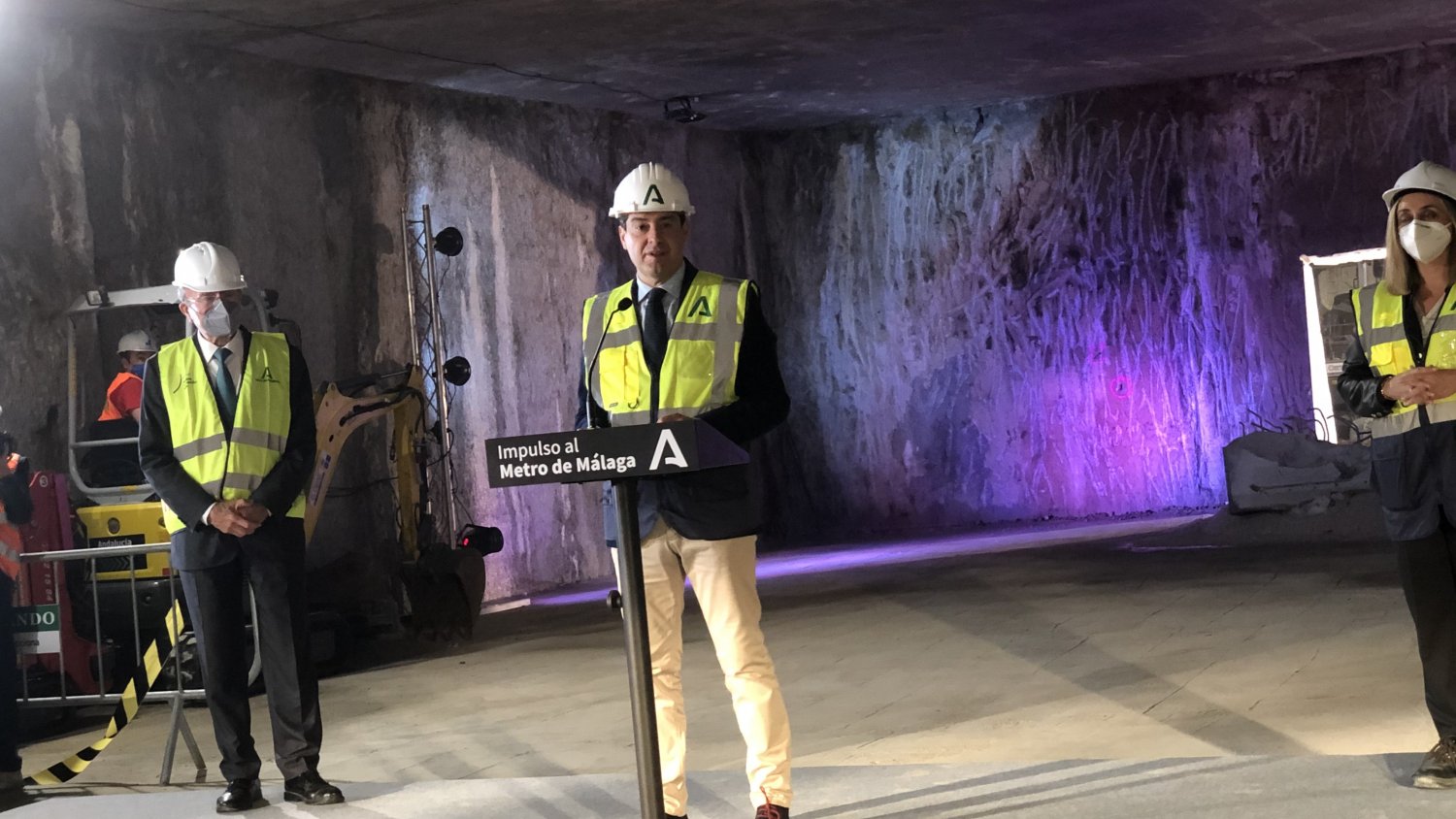 Juanma Moreno prevé que las obras del túnel del metro de Málaga finalicen para agosto