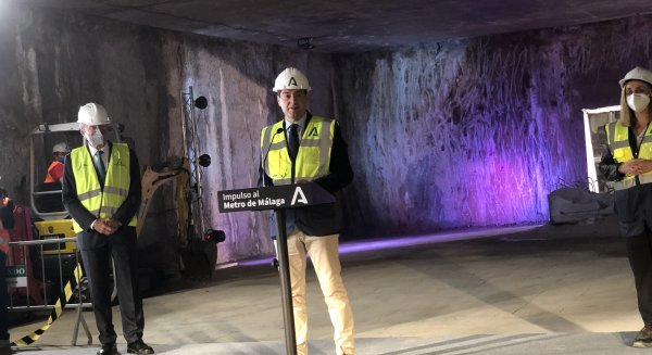 Juanma Moreno prevé que las obras del túnel del metro de Málaga finalicen para agosto