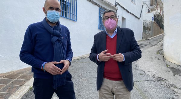 Comienzan las obras previas de la calle Puerta de Antequera en el casco histórico de Vélez-Málaga