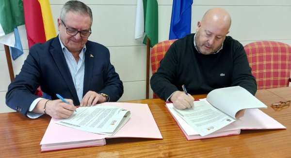 Torremolinos promueve el comercio local con 45.000 euros a las asociaciones de comerciantes