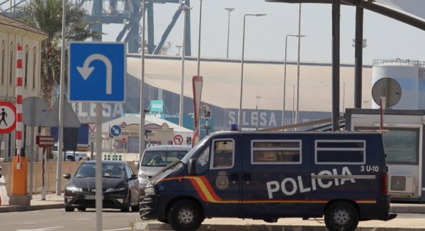 Desarticulado un grupo criminal especializado en alunizajes en tiendas de telefonía de toda España