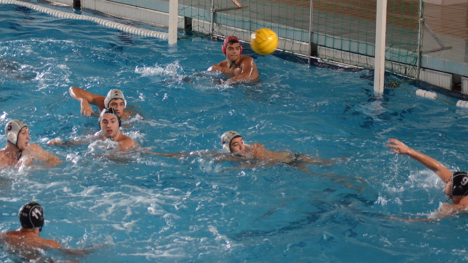 El Waterpolo Málaga vuelve a la competición oficial tras el buen cierre de 2022