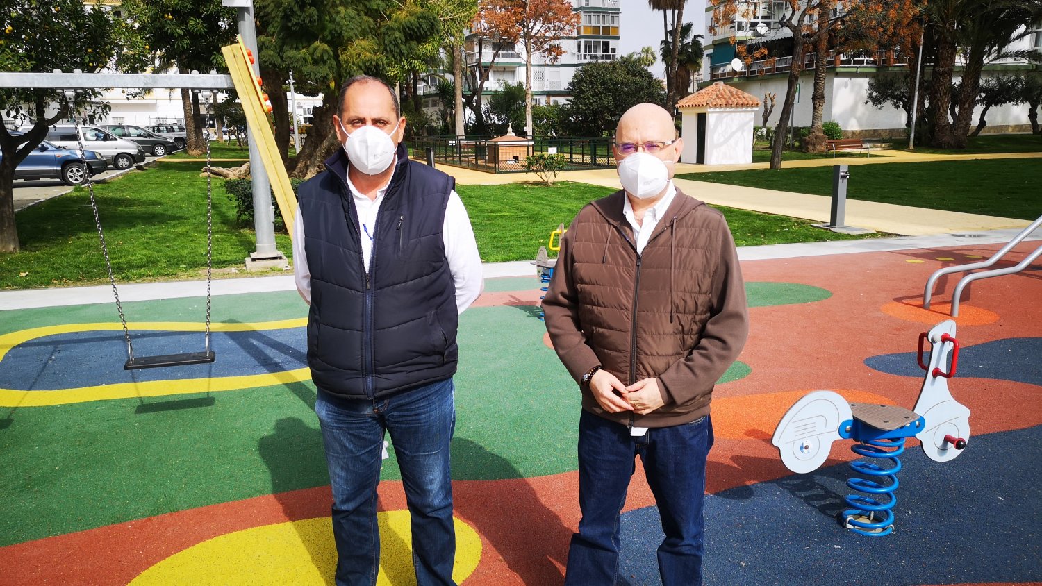 Finalizan las obras de remodelación integral de los jardines del Conjunto Europa de Torre del Mar
