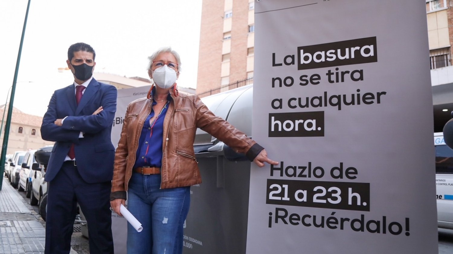 La campaña “Ser limpios por Málaga” informa que el horario de basura es de 21.00 a 23.00 horas