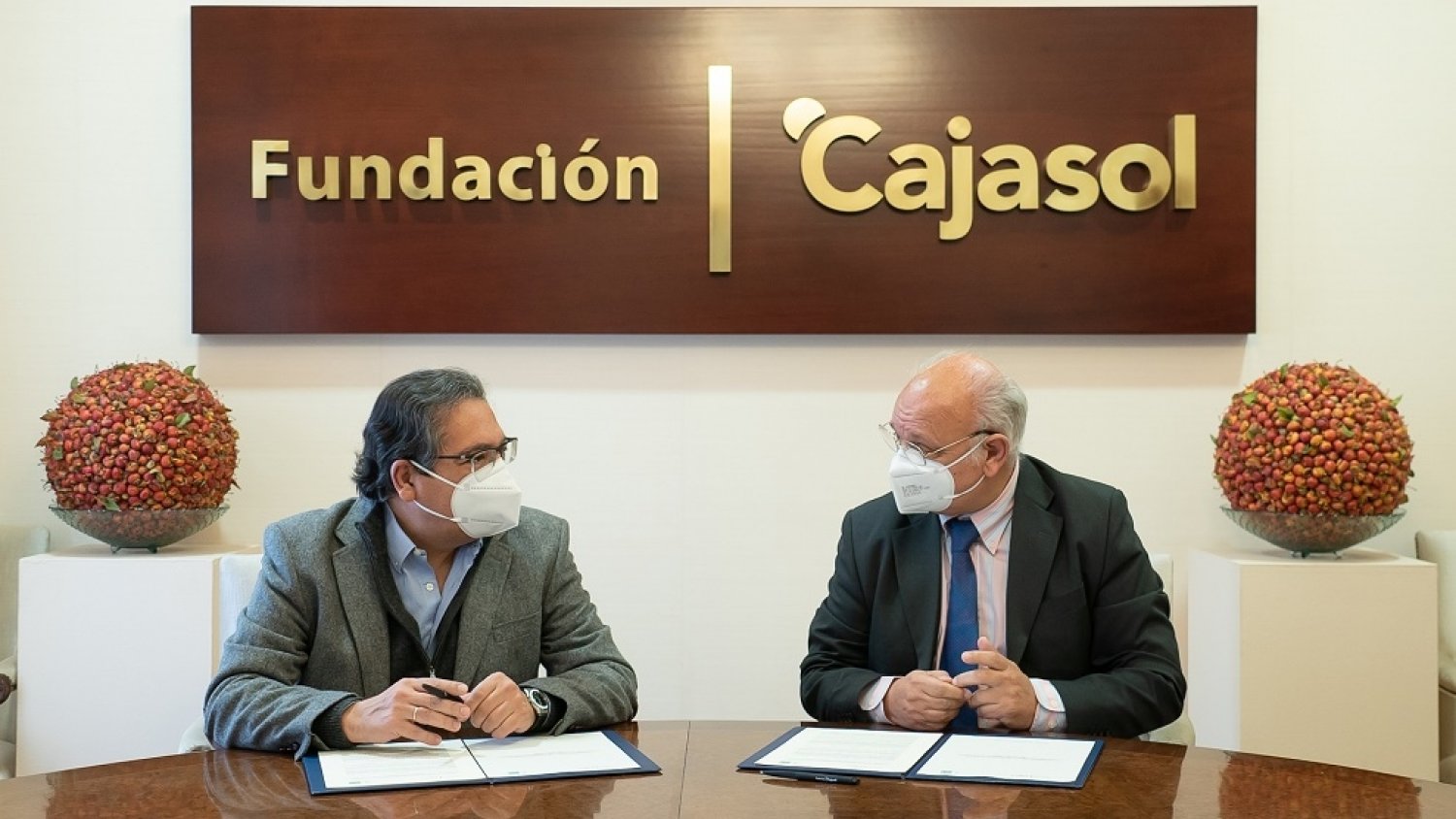 El CAA y Cajasol lanzan nueva convocatoria de los Premios Andaluces ‘El Audiovisual en la Escuela’