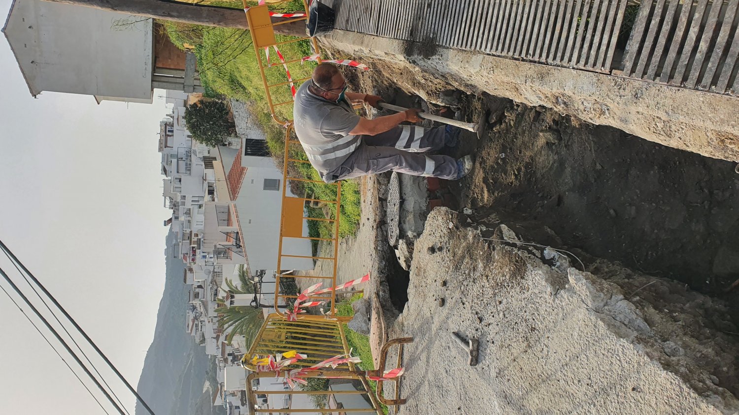 El Ayuntamiento de Torrox mejora la red de saneamiento del municipio