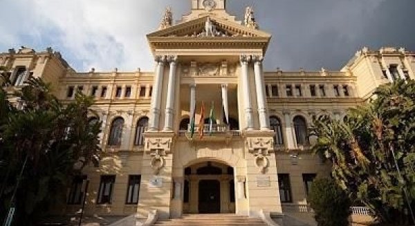 El Ayuntamiento de Málaga posibilita a los establecimientos hoteleros el aplazamiento del pago del IBI