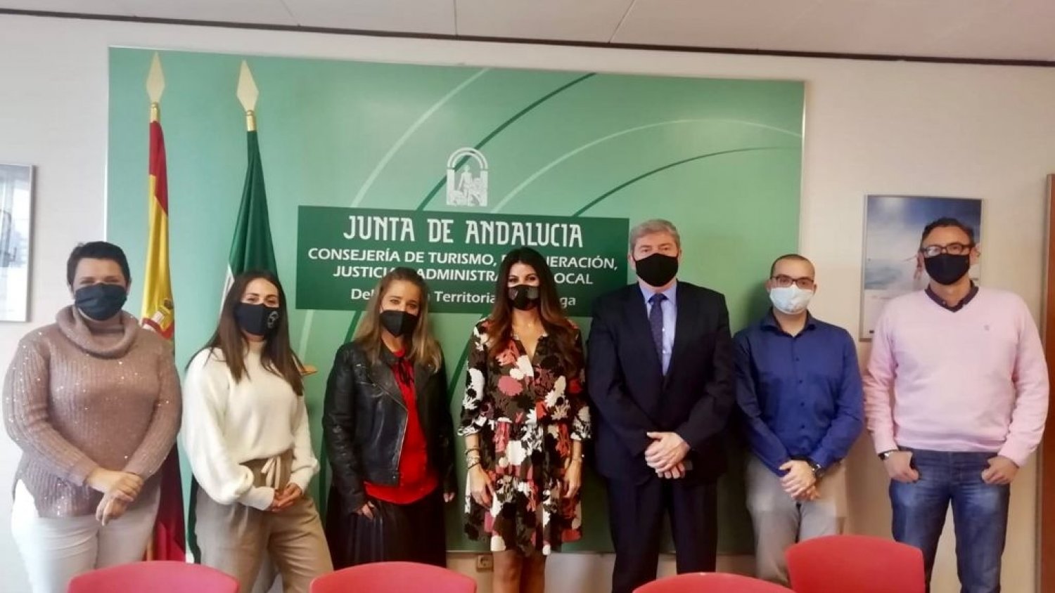 La Junta aborda con el sector del turismo ampliar el bono turístico hasta el 9 de diciembre