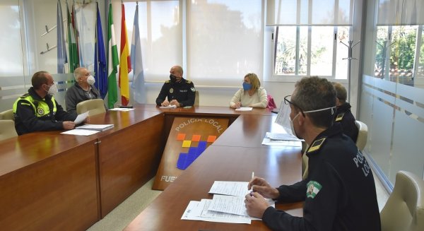 La Policía Local de Fuengirola mantiene las tareas de prevención del COVID-19