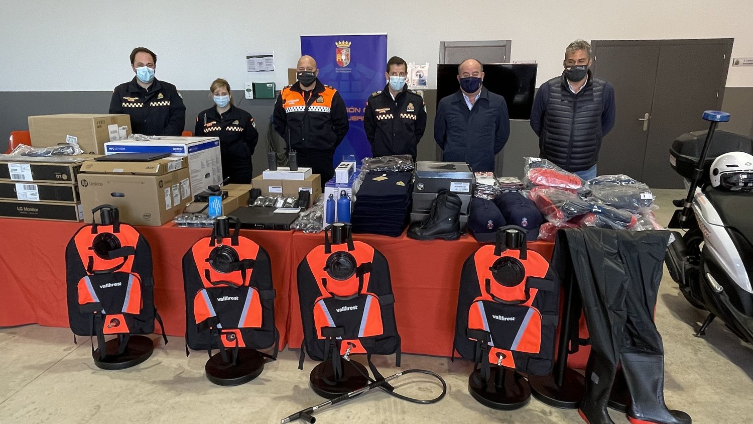 El Ayuntamiento de Antequera invierte 30.000 euros en equipamiento y material de Protección Civil