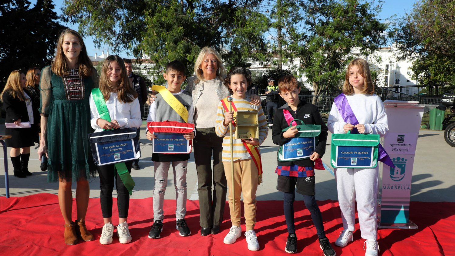 La alcaldesa destaca “el esfuerzo de la comunidad educativa” del proyecto iniciado por el colegio José Banús