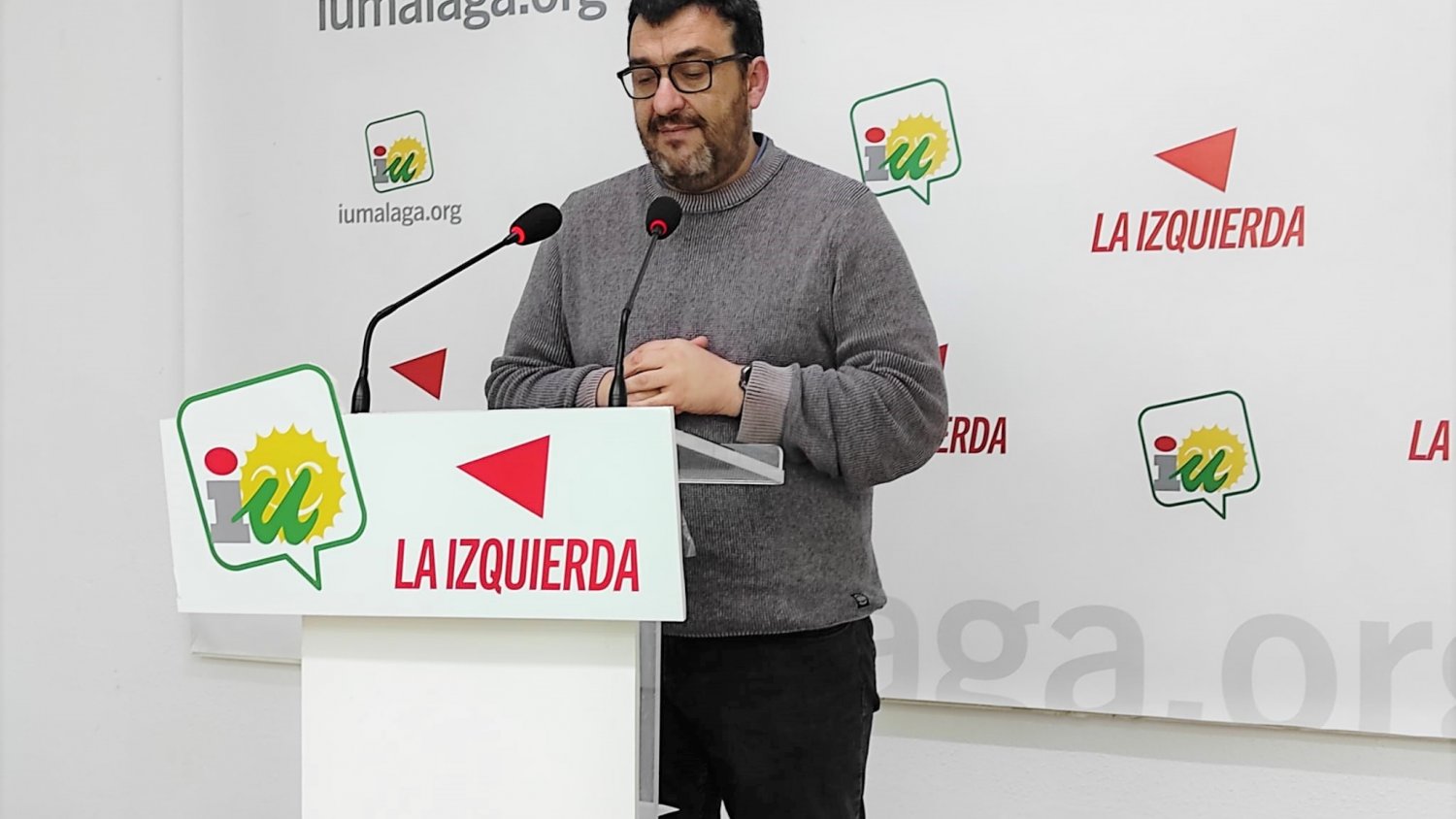 IU exige a la Junta que garantice la vacunación contra la COVID en los 103 municipios de Málaga