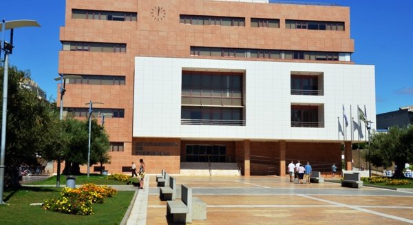 El personal de ayuda a domicilio de Fuengirola en huelga ante los  incumplimientos de la empresa Clece