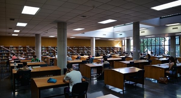 La UMA vuelve a abrir bibliotecas y a programar actividades culturales por el descenso de contagios