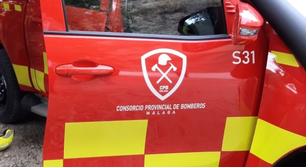 Un hombre fallecido y cuatro heridos al colisionar tres vehículos en la A-45 a la altura de Antequera