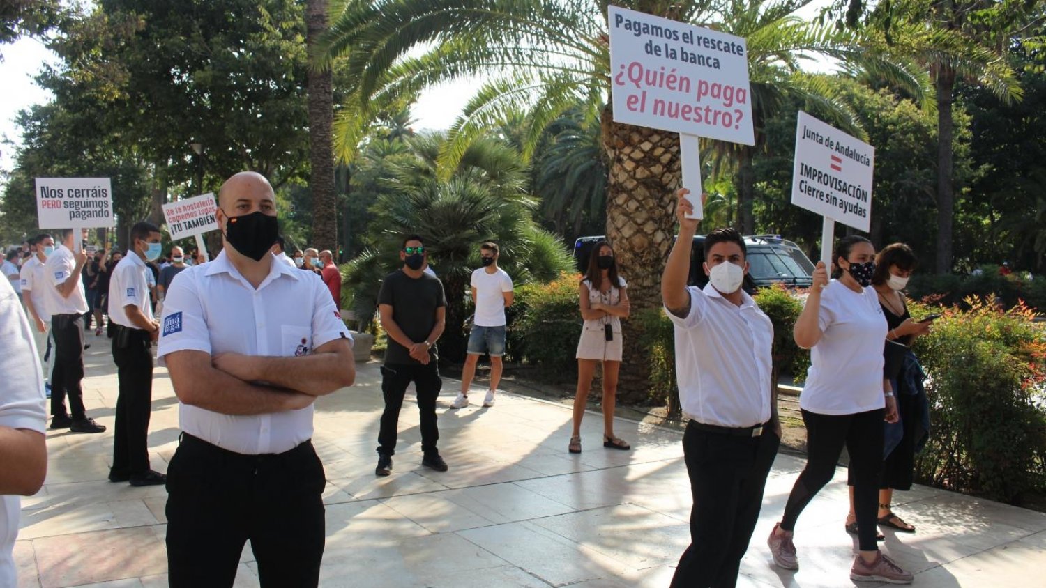 Los hosteleros de Málaga con la campaña 'No cierro, me cierran' piden soluciones para el sector